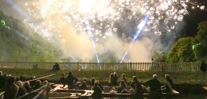 May Ball Tours - Cambridge Fireworks Punting